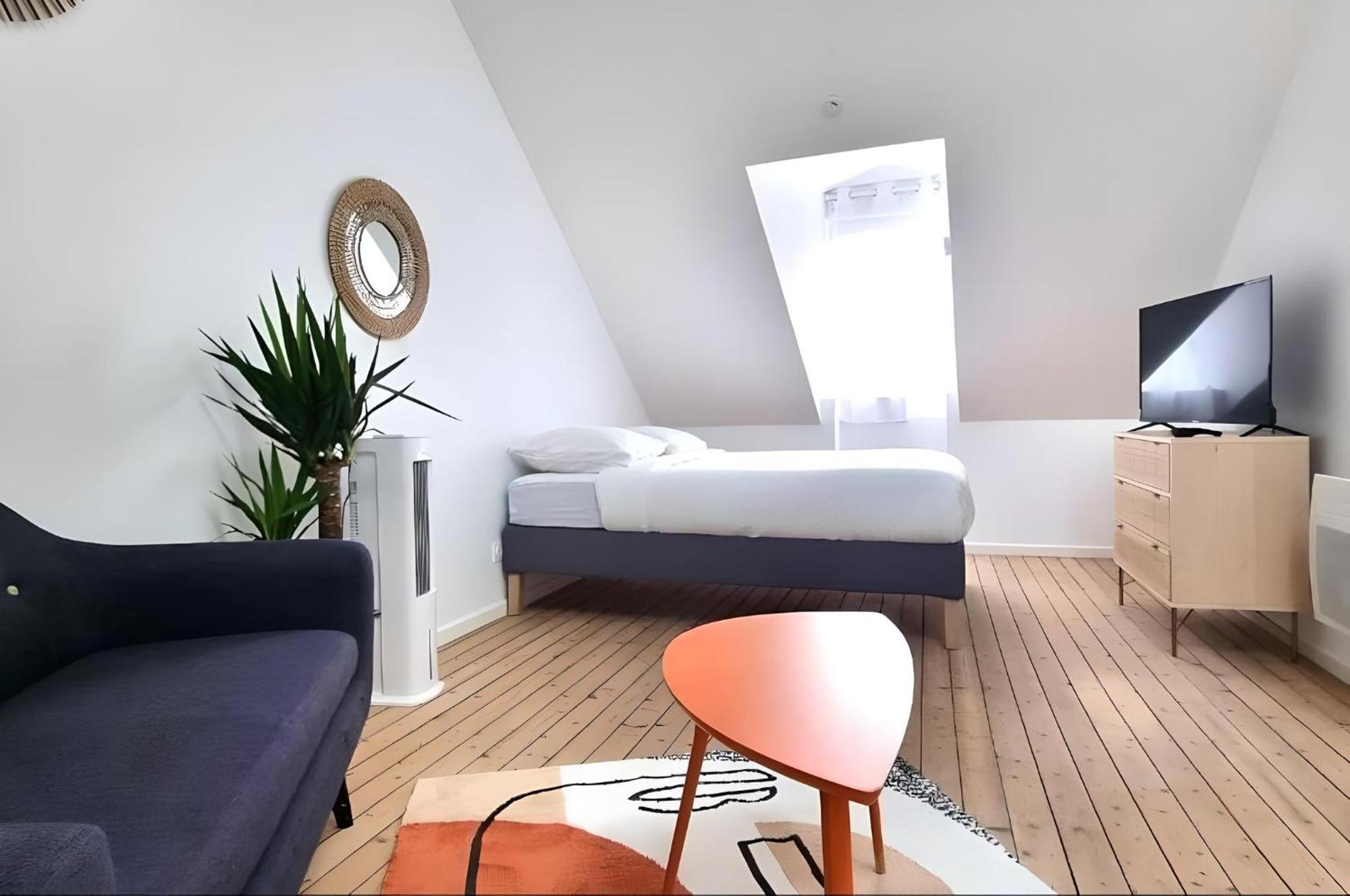 Loft Lumineux Tres Spacieux - Parking Gratuit *
